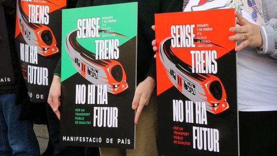 El patiment dels usuaris de Rodalies s'expressa al carrer