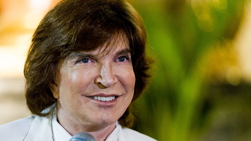 Tal día como hoy - Camilo Sesto - Escuchar ahora