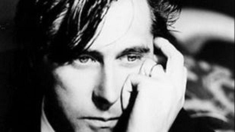 Tal día como hoy - Bryan Ferry - Escuchar ahora