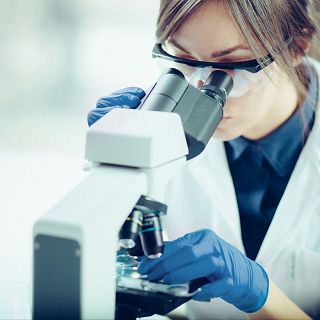 Las mujeres y las niñas en la ciencia