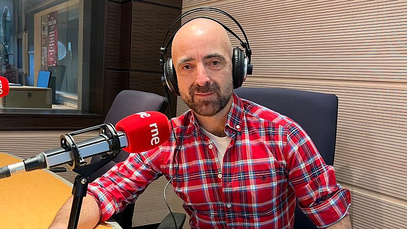 Wisteria lane -  "Espérame en Callao", la primera novela de Rafa del Olmo - 08/02/26 - Escuchar ahora