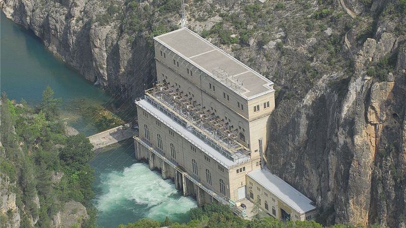 Premi Pica d'Estats per a un reportage de RNE sobre la central de Camarasa | OLGA RODRÍGUEZ