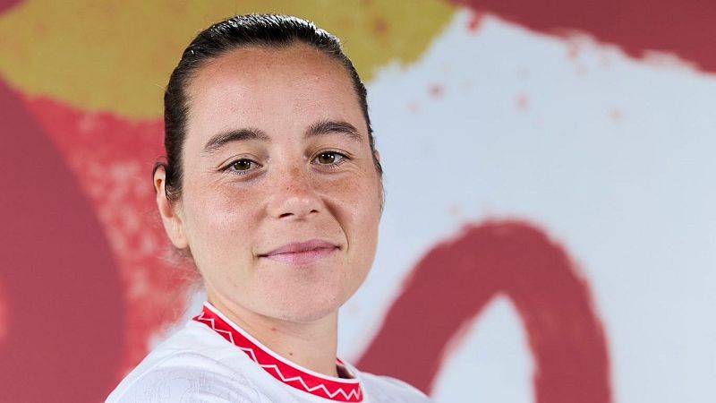 Iris Arnaiz: "Da miedo apostar por el fútbol femenino, pero es ocasión de hacerlo" - Tablero deportivo | Escuchar