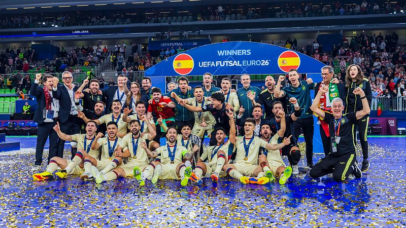 España campeona de Europa de fútbol sala por octava vez - La hinchada | Escuchar