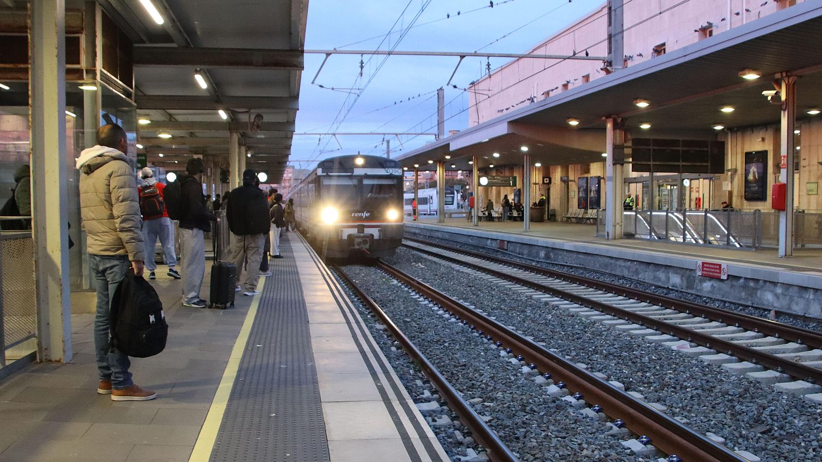 Incompliment dels serveis mínims i retards de trens a Tarragona