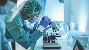 La lucha de las mujeres para que su voz se escuche en la ciencia: "Los hombres no tienen que demostrar nada"