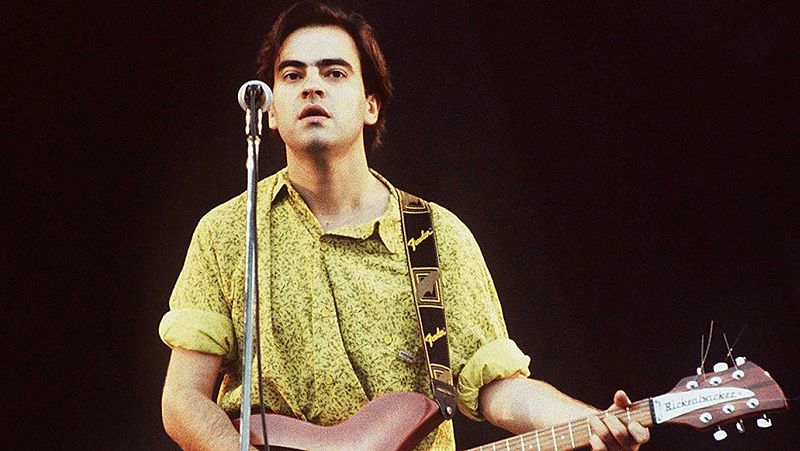 Tal día como hoy - Enrique Urquijo - Escuchar ahora