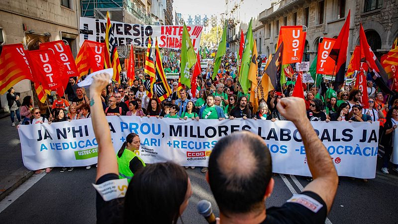 El Mat� de R�dio 4 - Aules al l�mit, els docents surten al carrer: acabarem el curs escolar? - El mat� de R�dio 4 | Escoltar