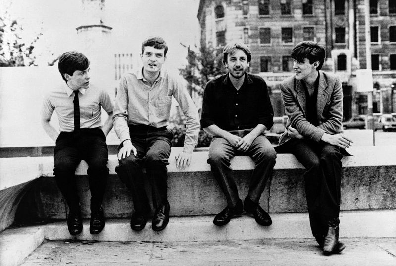 Tal día como hoy - Peter Hook - Escuchar ahora