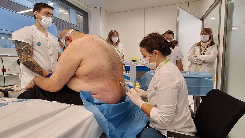 L’Hospital Germans Trias administra per primer cop un fàrmac que allarga la supervivència en un tipus d'ELA
