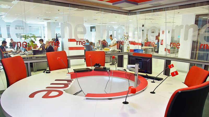 Percorremos a história do rádio na Espanha - Emissão em Português | Escuchar