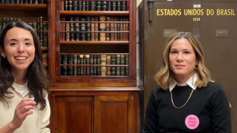 Escuchar ahora - Una chica de cine "Manas"