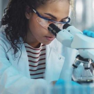 Los sesgos de divulgar la ciencia en femenino