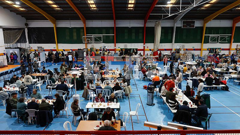 Mas cerca - ANTONIO JORDÁN, experto en gestión del suelo: Los vecinos de Grazalema no deben volver aún, es peligroso - Escuchar Ahora