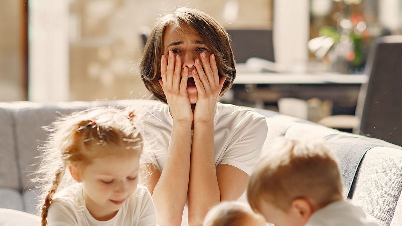 Mapaternitats amb Alba Carreres: el burn out familiar - Xavif�rnia | Escoltar