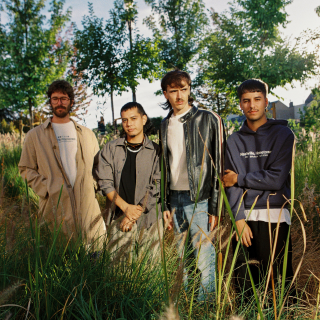 Hace tiempo que quiero estar as�, Toldos Verdes