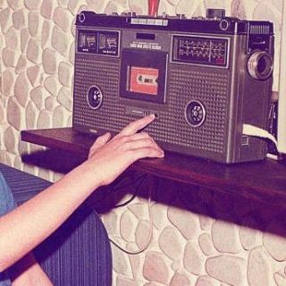 La radionovel�la m�s boja per celebrar el dia de la R�dio