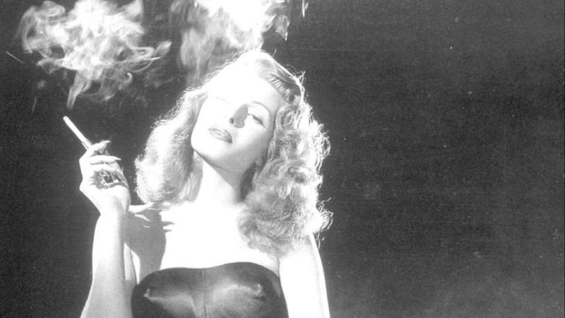 No es un día cualquiera - Tertulia de maduritos interesantes | Escuchar