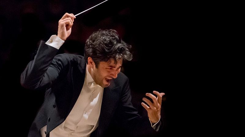 Fila cero - Beethoven por Paul Lewis y dos obras de Les Six - 15/02/26 - Fila cero | Escuchar