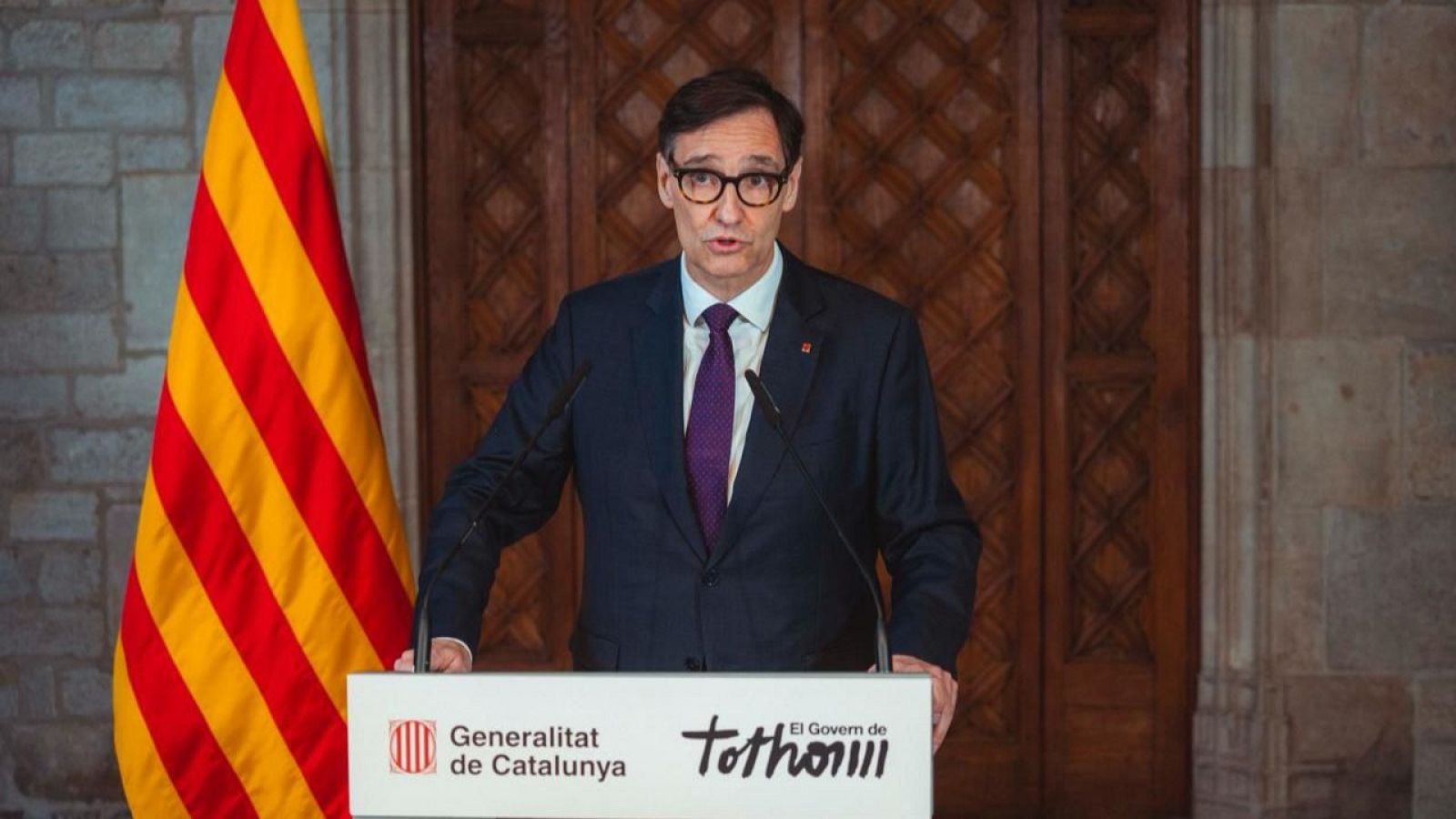 Illa reapareix al Palau i promet afrontar “sense excuses” totes les crisis obertes