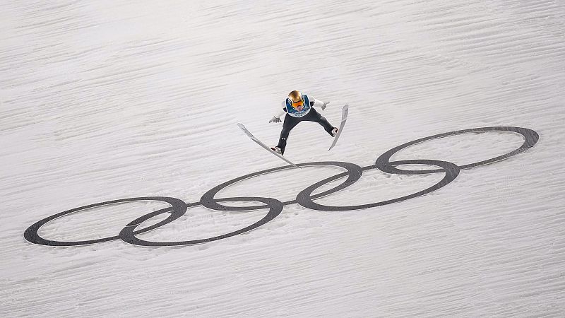 #Albert�ncies amb Alberte Montes: JJ.OO d'hivern "calents", la tornada del presi i moltes vagues - Xavif�rnia | Escoltar