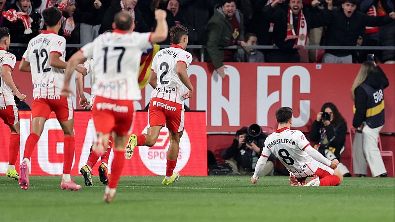 Bon dia i bona sort - Cabreig monumental de l?Oriol Clavell per l?arbitratge contra el Bar�a - Bon dia i bona sort | Escoltar