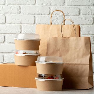 Consum de menjar preparat amb F. Xavier Medina - Mascotes amb Mari Àngels Calvo i Anna Alós