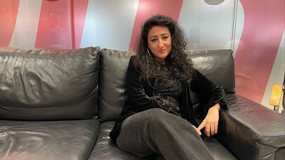 El ojo cr�tico - Azahara Palomeque nos lleva a su 'Pueblo blanco azul' - Escuchar ahora