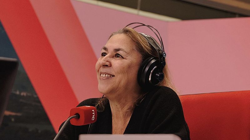 'Viajando con Megan Maxwell' en 'Las mañanas de RNE' - Las mañanas de RNE | Escuchar