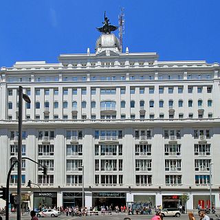 1924: Orden político y modernidad en la moda, con Ana Velasco Molpeceres