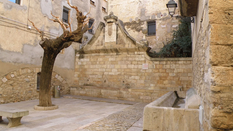 El mat� e R�dio 4 - Roben a cops de pedra totes les aixetes de les fonts p�bliques de Montblanc - El mat� de R�dio 4 | Escoltar