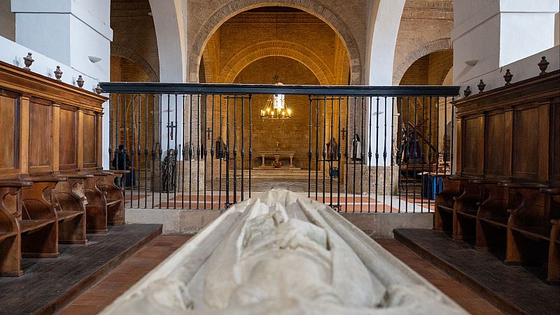 Preguntas a la historia - ¿Cuándo se abandona en nuestro país la práctica de enterrarse en las Iglesias? - 20/02/26 - Escuchar ahora