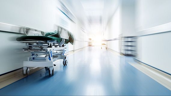 Professionals i usuaris reclamen més recursos per reduir les llistes d’espera i millorar l’atenció sanitària