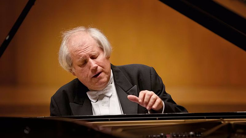En blanco y negro - Especial Grigory Sokolov - 22/02/26 - En blanco y negro | Escuchar