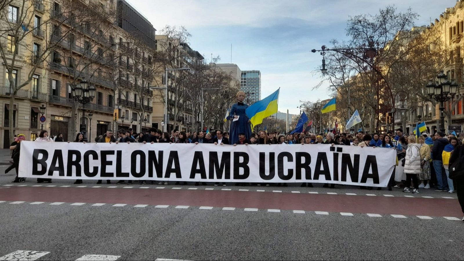 Manifestació de suport al poble ucraïnès | JOAQUÍN CALVENTE