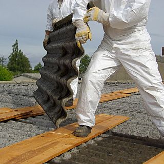 La larga sombra del amianto en el trabajo