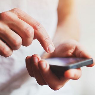 'Detrás del click', aprender uso y riesgos de la tecnología