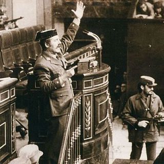 Juli�n Casanova, historiador: Con la desclasificaci�n de documentos sabremos mucho sobre el 23 F,  pero no todo