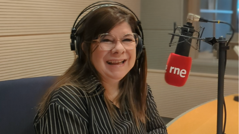 La hora azul - Las 'Retrogradaciones' de Lara L�pez - 23/02/26 - La hora azul | Escuchar