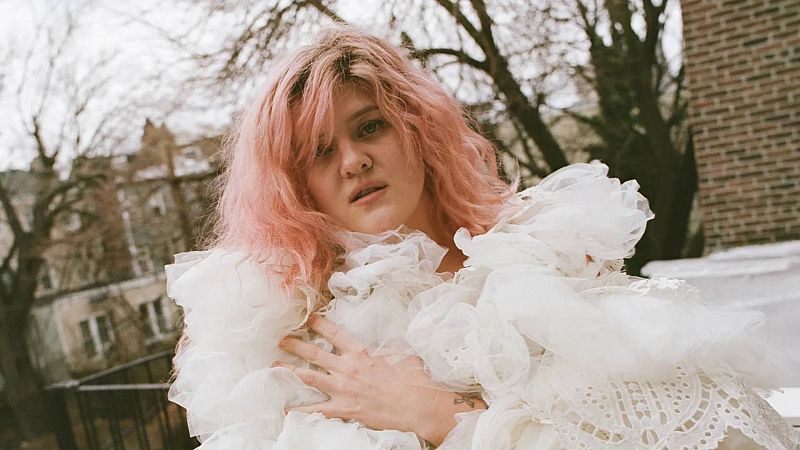 Grace Ives anuncia 'Girlfriend', su segundo disco - nanana | Escuchar