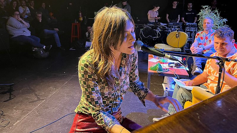 Mañana más - Maika Makovski, 20 años de discos - Mañana más | Escuchar