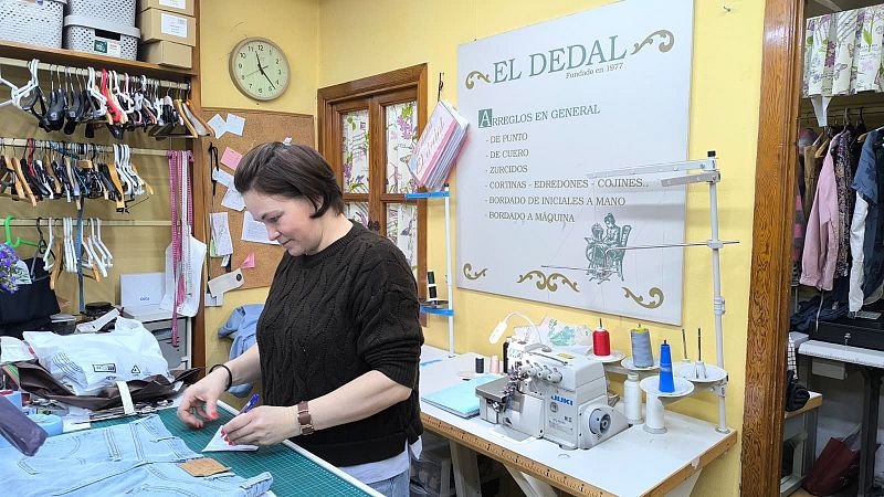 Los ucranianos mantienen viva la esperanza de paz cuatro años después de la invasión rusa - Cantabria Informativos | Escuchar