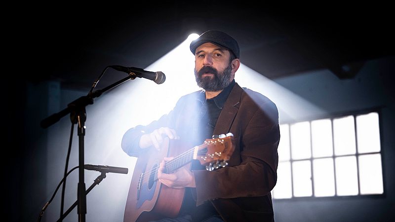 33 Revoluciones por minuto - Josele Santiago está de vuelta - 01/03/26 - Escuchar ahora