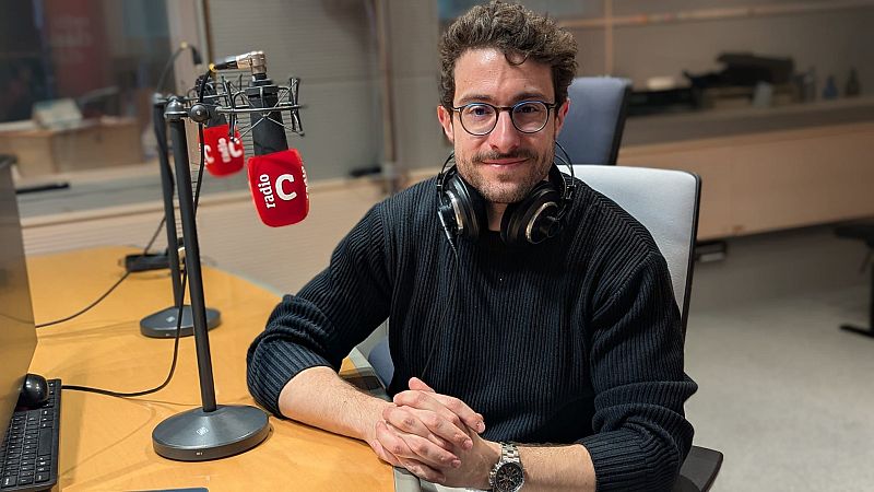 La hora azul - La hija del F�nix (entrevista con Fernando Bonete) - 25/02/26 - La hora azul | Escuchar