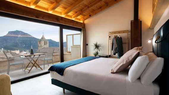 Rebuig frontal del sector tur�stic a la nova taxa: alerten de p�rdua de competitivitat