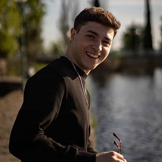 EL CAMARO-T. Frikeando con Alex Fernández