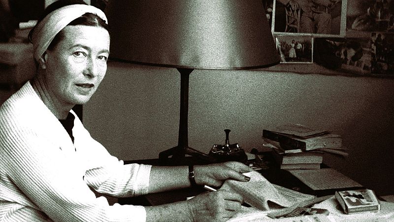 Simone de Beauvoir: "Ya bastó de humillaciones en torno a la vejez" - Escuchar ahora