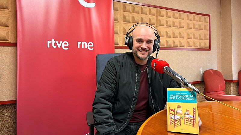 Entrevista a Cristian Llorens (CURIOSAIRE) - 01/03/2026 - ESCOLTAR ARA