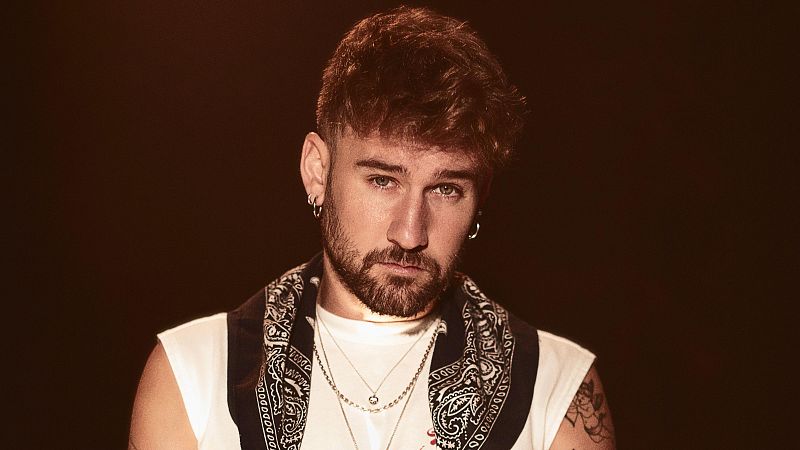 Dani Fernández visita el Xavifòrnia abans d'actuar als Premis Goya - Xavifòrnia | Escoltar