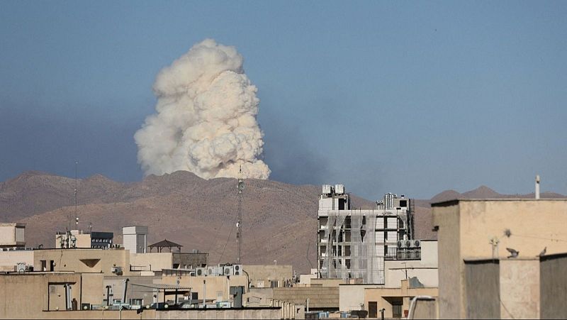 "L'Iran fa 47 anys que viola els drets humans. Quan far� just�cia el dret internacional?" - S�n 4 dies | Escuchar